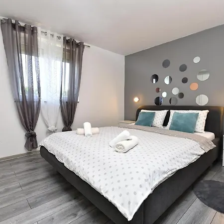 Fuer 6 Personen Ca 55 Qm In Fazana, Istrien Istrische Riviera Prázdninový dům *